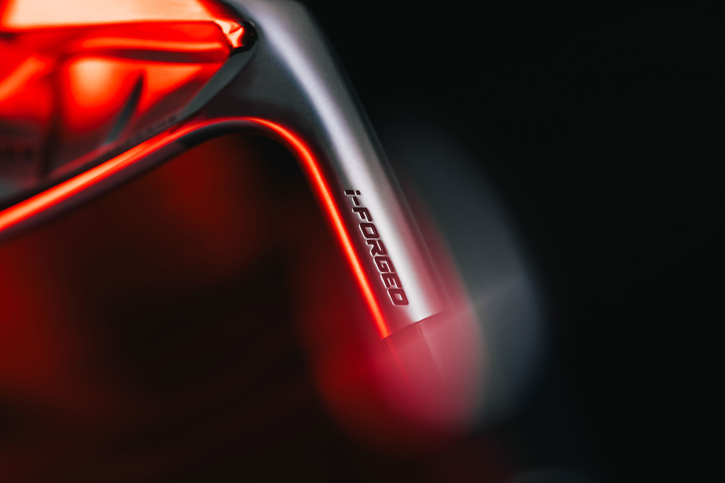 ZXi7 Irons | Golf Clubs | Dunlop Sports EU