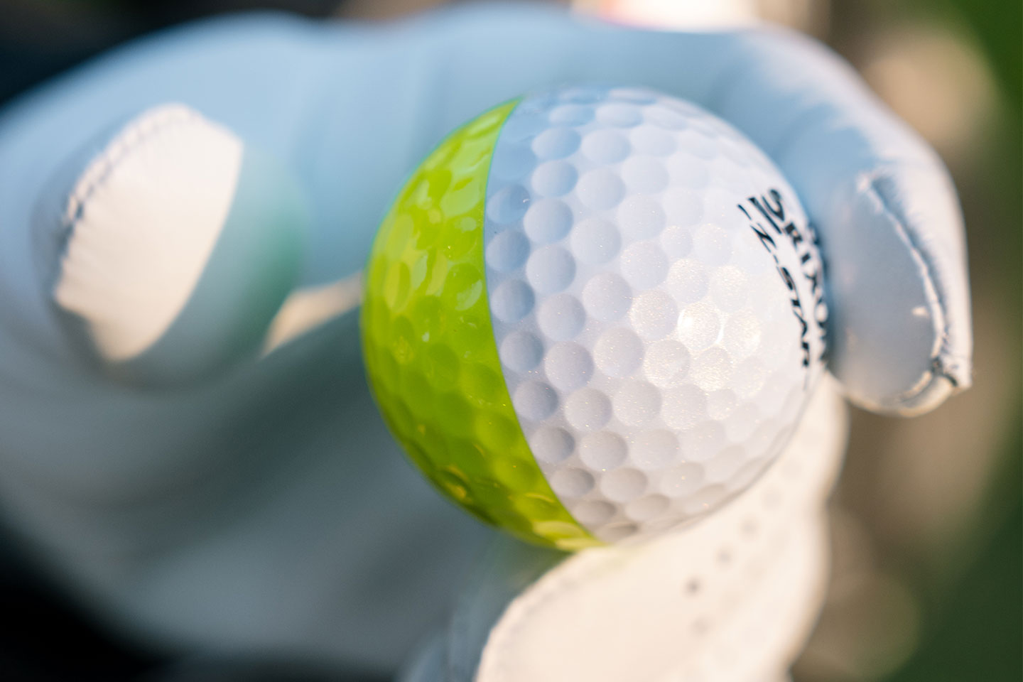 Z-STAR DIVIDE Golf Balls Image 1